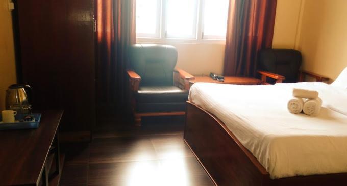 Artistic Greystone Dreams Hotel กาลิมปง ภายนอก รูปภาพ
